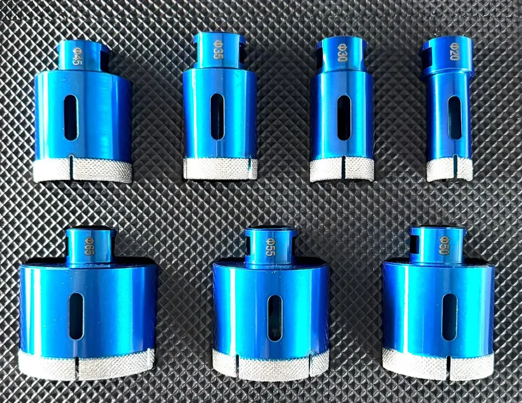 7 diamantgelötete Bohrer in Aluminiumkoffer